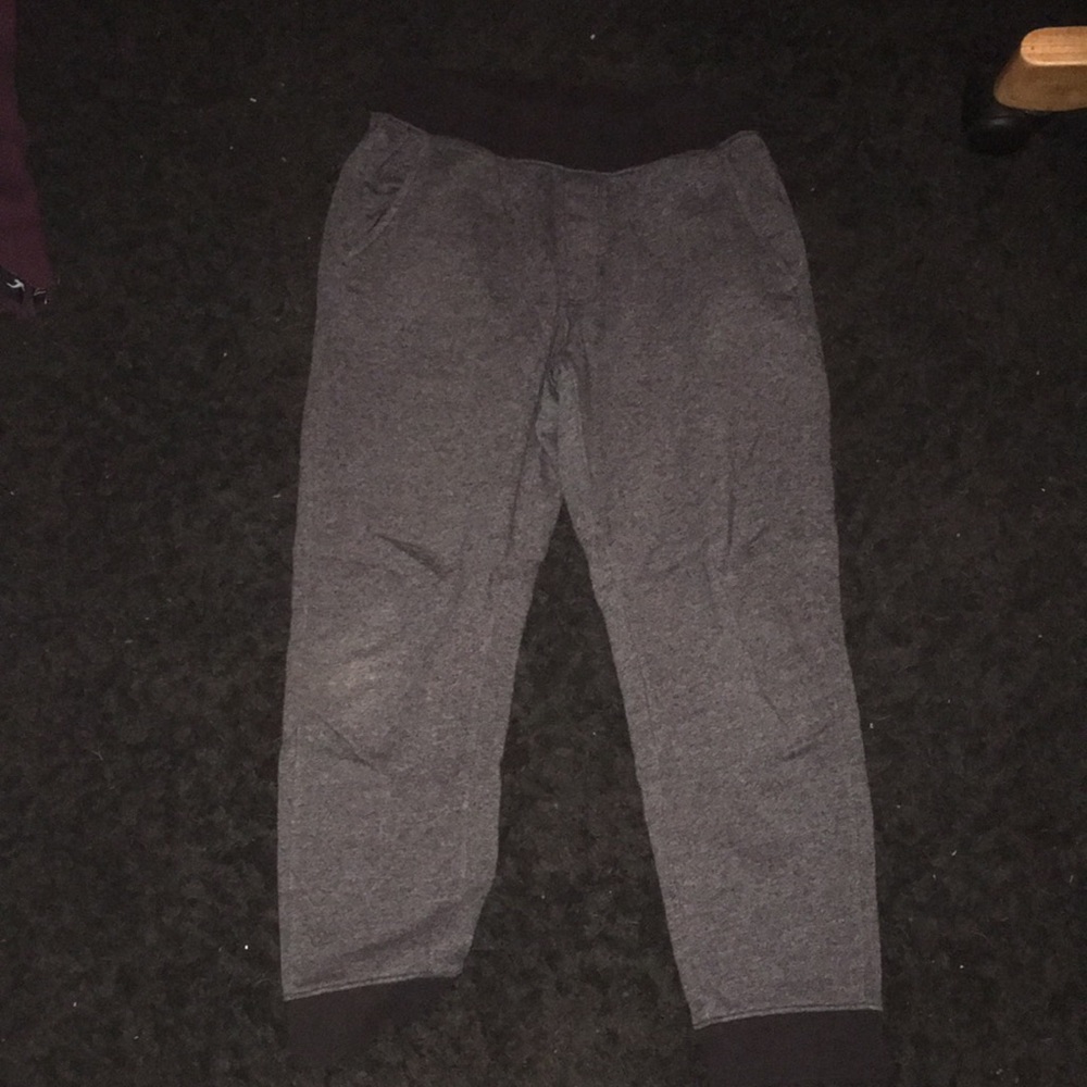 Gray/Black Sweaptants